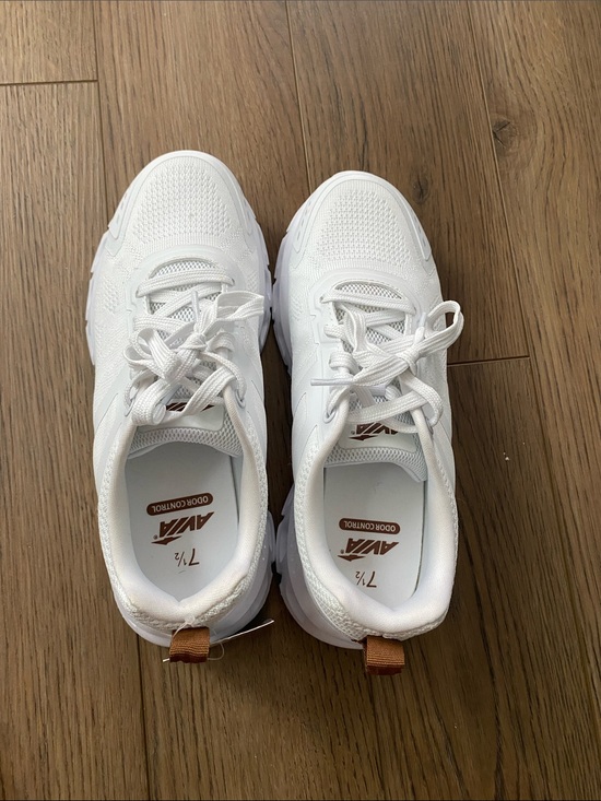 Avia Shoes - Avia | Women’s Athletic Light Runner Shoes in white